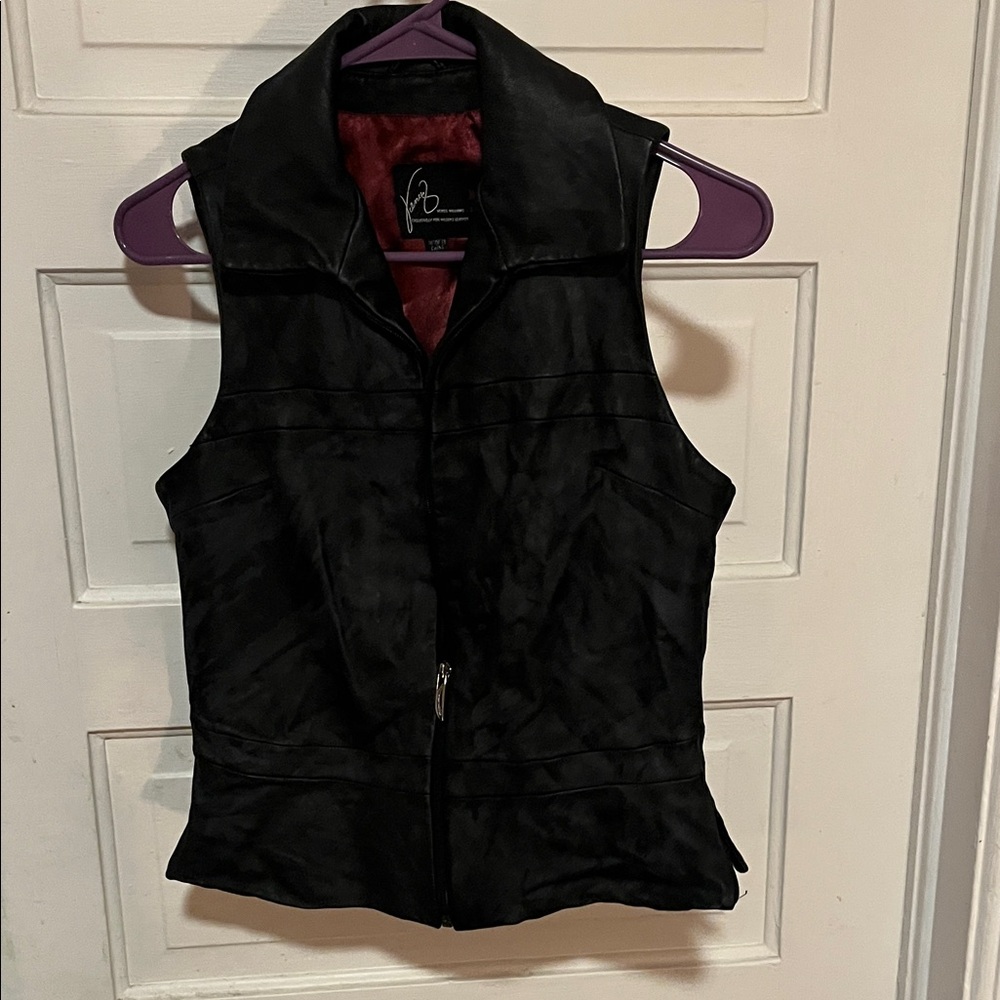 Elegant Black Sleeveless Vest